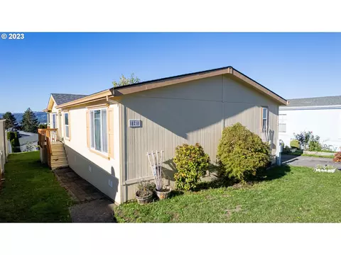 821 SW Crestview Way, Troutdale, OR 97060