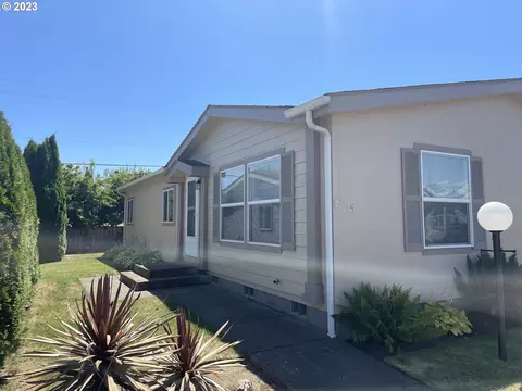 145 River Rd #16, Junction City, OR 97448