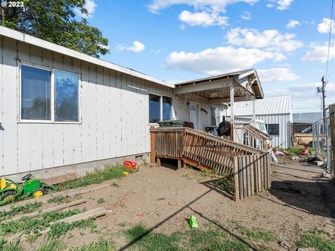 430 5th St #1, Umatilla, OR 97882