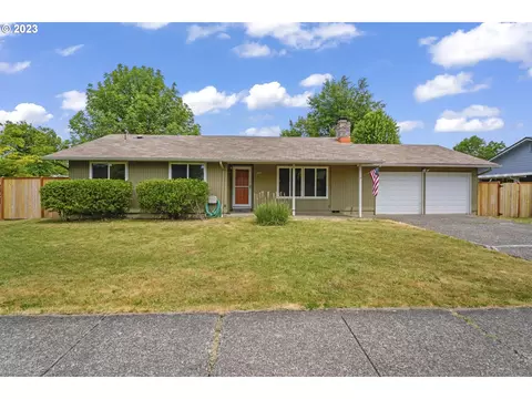 3845 Peppertree Dr, Eugene, OR 97402