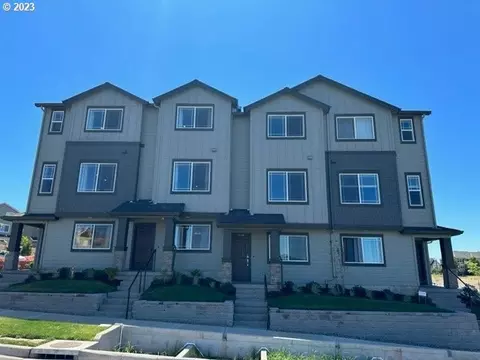15163 NW Rosina Ln, Portland, OR 97229