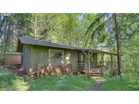 19830 S Hinkle Rd, Oregon City, OR 97045