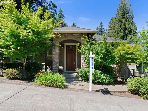 2021 Tompkins St, West Linn, OR 97068