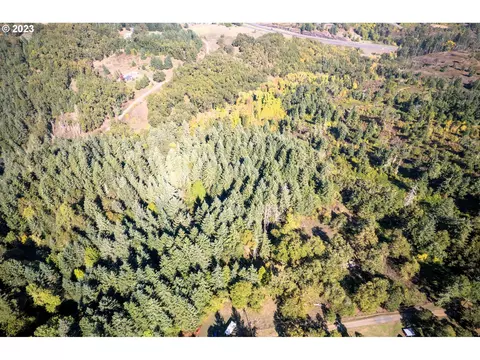 484 Bentridge Rd, Oakland, OR 97462