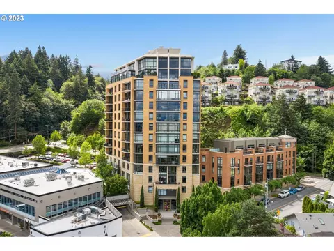 2351 NW Westover Rd #701, Portland, OR 97210