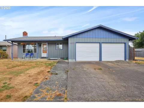 2517 Pine Ln SE, Albany, OR 97322