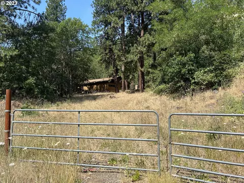 Hwy 142, Lyle, WA 98635
