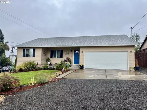 717 N Madison St, Lafayette, OR 97127