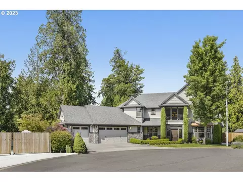 5987 SE Robhil Dr, Milwaukie, OR 97222
