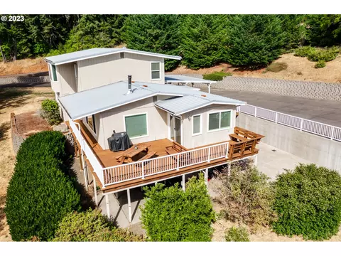 25429 Butler Rd, Junction City, OR 97448