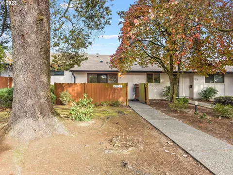 15135 SW 116th Ave #3, Portland, OR 97224