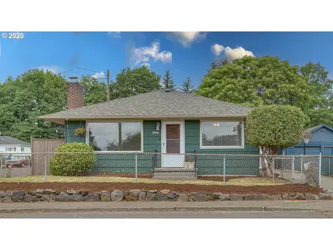 10103 SE Insley St, Portland, OR 97266