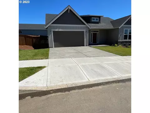 37306 Steelhead St, Sandy, OR 97055