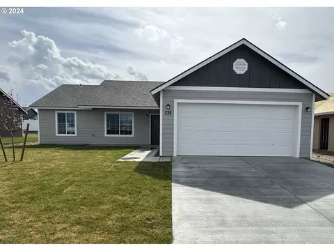 238 Riley Ave, Umatilla, OR 97882