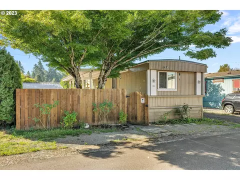 25800 SEagle Creek Rd #14, Eagle Creek, OR 97022