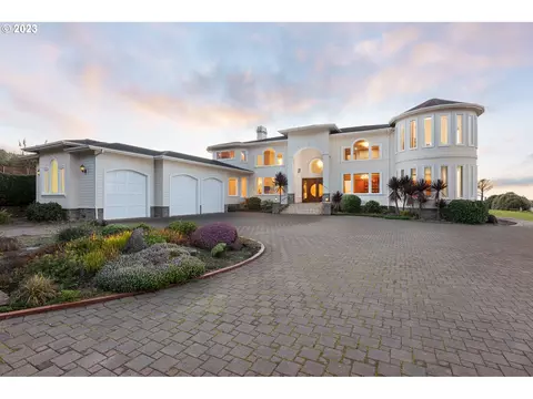 3775 Highway 101 N, Yachats, OR 97498