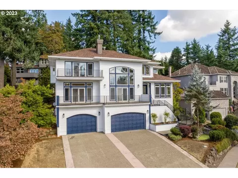 2424 Remington Dr, West Linn, OR 97068