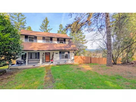 2110 E Main St, Cottage Grove, OR 97424