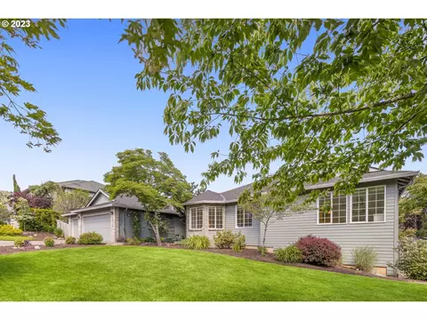 10730 SE Jason Ln, Happy Valley, OR 97086