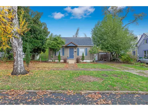 2321 16th Ave, Forest Grove, OR 97116
