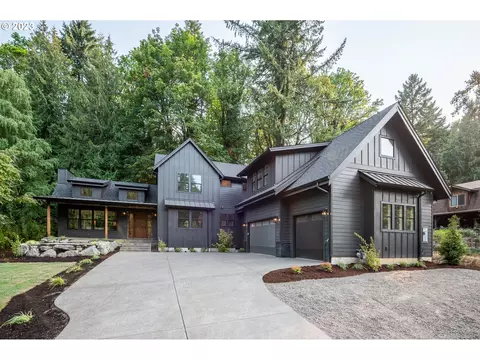 2056 SW Palatine St, Portland, OR 97219