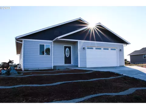 731 Seacrest Dr, Bandon, OR 97411