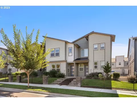 7942 SE Butternut Creek Pkwy, Hillsboro, OR 97123