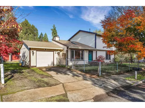 16507 SE Stephens Ct, Portland, OR 97233
