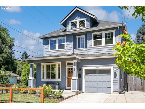 8285 N Hartman St, Portland, OR 97203