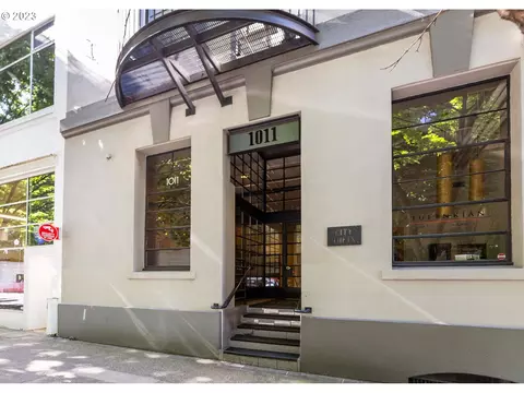 1011 NW Glisan St #201, Portland, OR 97209
