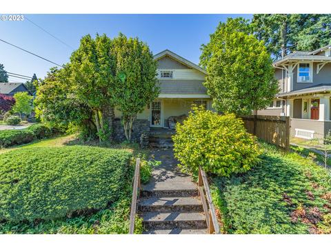 1534 NE Ainsworth St, Portland, OR 97211