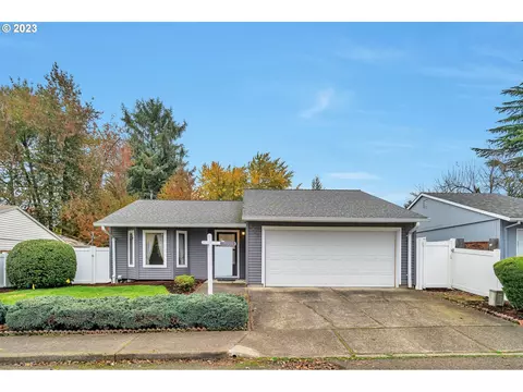 2309 E Oak Dr, Newberg, OR 97132
