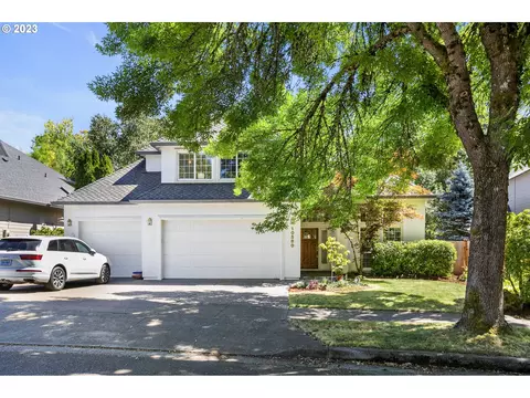 10580 SW 136th Pl, Beaverton, OR 97008