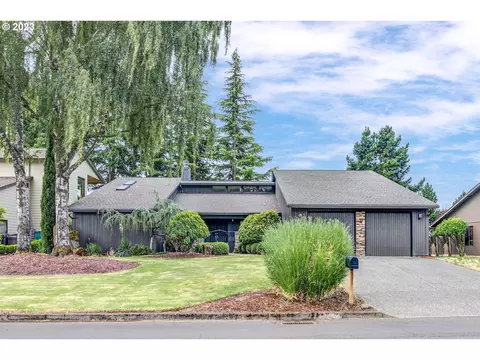 1303 NW 80th St NW, Vancouver, WA 98665