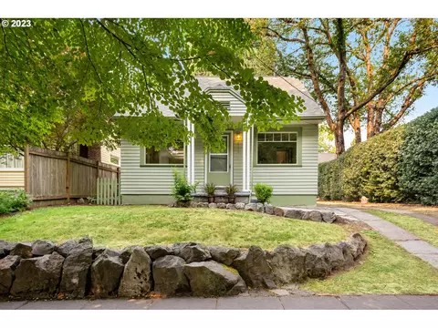 2543 NE 12th Ave, Portland, OR 97212