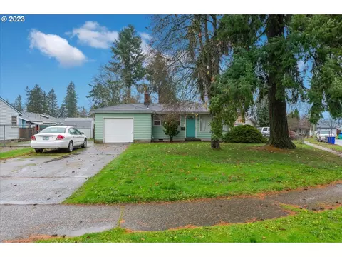 11735 NE Stanton St, Portland, OR 97220