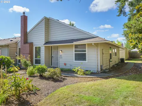 4865 SW Normandy Pl, Beaverton, OR 97005