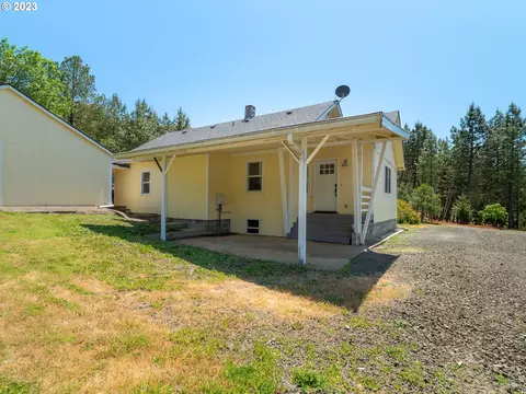 7855 N Umpqua Hwy, Roseburg, OR 97470