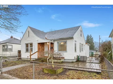 9305 N Polk Ave, Portland, OR 97203
