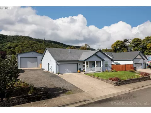 3645 Fifth St, Columbia City, OR 97018