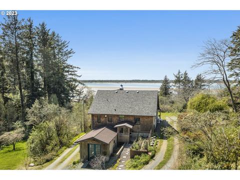 31205 N Hwy 101, Rockaway Beach, OR 97136