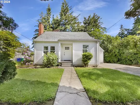 9039 NE Halsey St, Portland, OR 97220