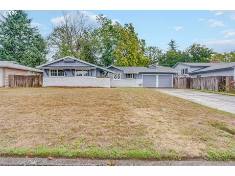338 SE 111th Ave, Portland, OR 97216