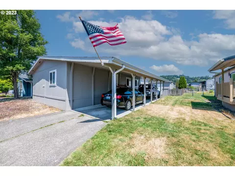 304 Pheasant Ln, Longview, WA 98632