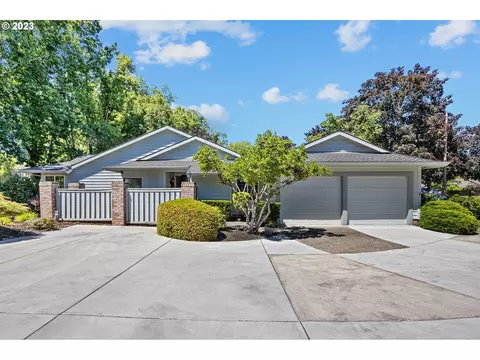 8670 SW Carmel Cir, Wilsonville, OR 97070