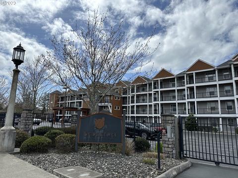 1000 N Holladay Dr #208, Seaside, OR 97138