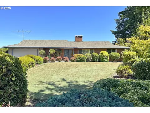 12150 SE Anna Ct, Damascus, OR 97089