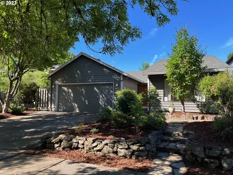 5105 N Amherst St, Portland, OR 97203
