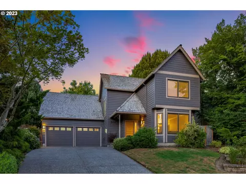 5117 Greensborough Ct, Lake Oswego, OR 97035