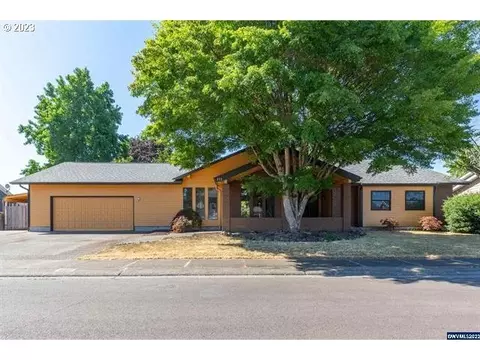812 Garvord St, Lebanon, OR 97355